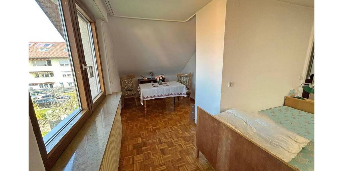 Viel Platz bietet Ihnen dieses Zweifamilienhaus in bester Wohnlage 1 zimmer