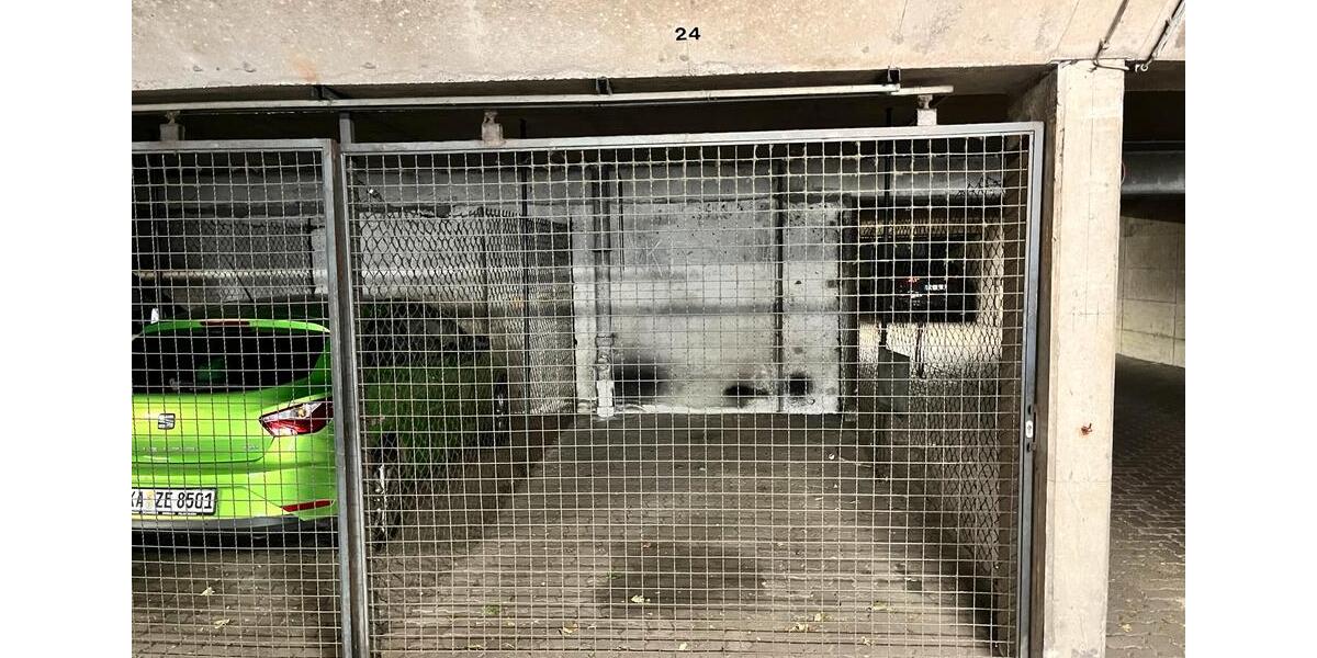 Garagen / Stellplätze Karlsruhe - 100&euro; | Angebot:26640527