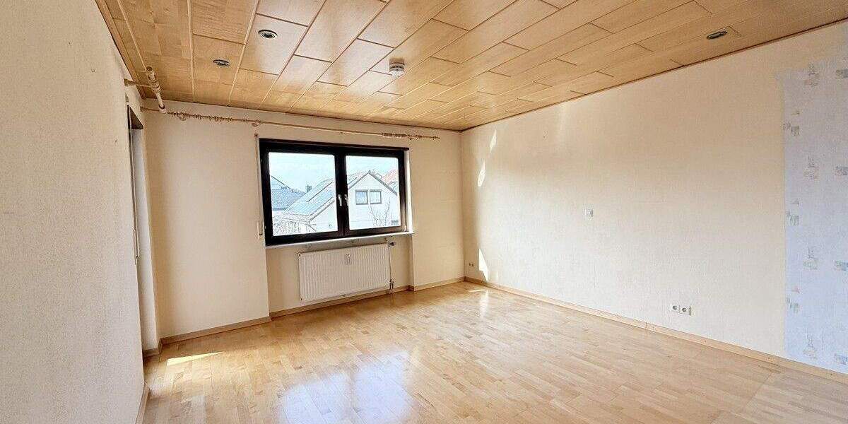 Etagenwohnung Stutensee Blankenloch - 3 Zimmer, 98 m&sup2;, 295.000&euro; | Angebot:25815373