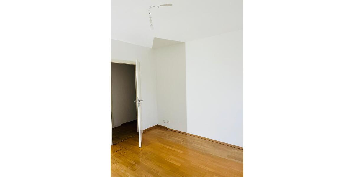 Dachgeschoßwohnung Karlsruhe Rüppurr - 3 Zimmer, 77 m&sup2;, 379.000&euro; | Angebot:25381076