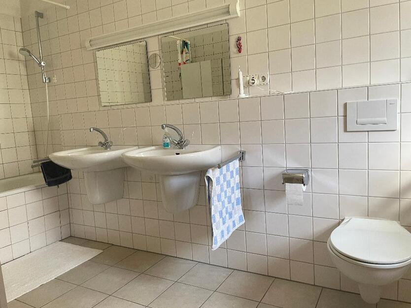 ### Geschmackvolles großzügiges Wohnen am Kronenplatz ### 4.5 zimmer