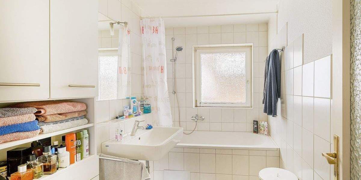 Mehrfamilienhaus, Wohnhaus Pfinztal / Berghausen Berghausen - 1 Zimmer, 284 m&sup2;, 500.000&euro; | Angebot:25815002