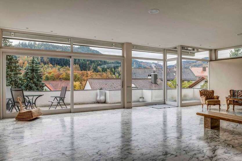 Haus zum Kaufen in Baden-Baden 1.650.000 € 425.56 m²