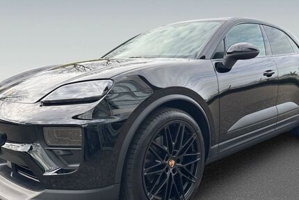 Porsche Macan 9.900 km 85.880 &euro; Pforzheim 75177