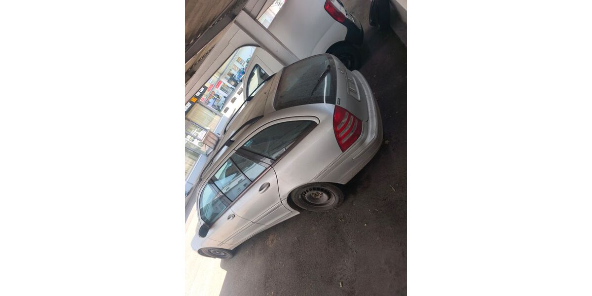 Mercedes-Benz C 180 299.000 km 800 &euro; Maulbronn 75433