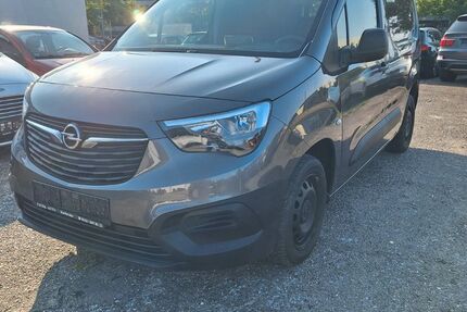 Opel Combo 80.000 km 9.990 € Karlsruhe 76185