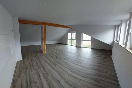 2 Zimmer Dachgeschoßwohnung 2 zimmer