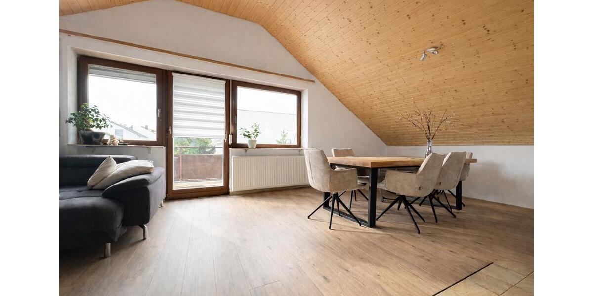 Dachgeschoßwohnung Stutensee - 3 Zimmer, 85 m&sup2;, 1.050&euro; | Angebot:26415059