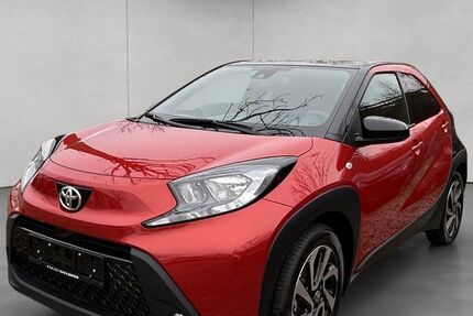 Toyota Aygo (X) 18.043 km 15.250 &euro; Karlsruhe 76227