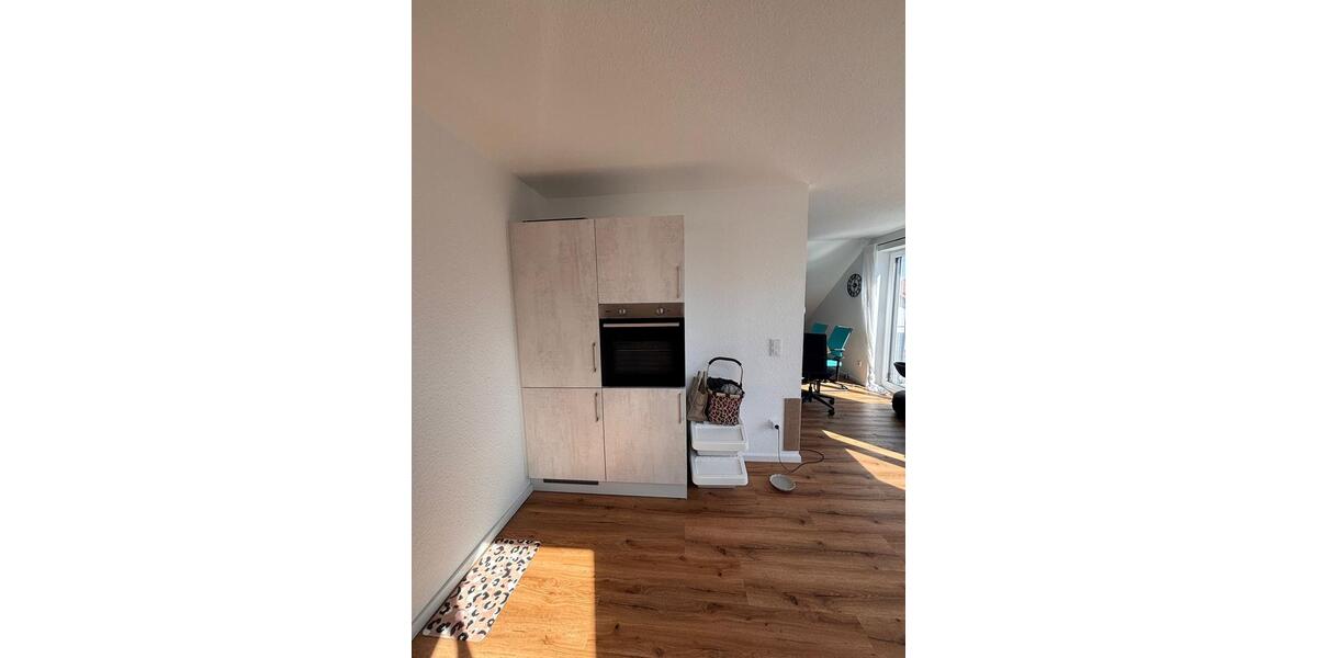 Dachgeschoßwohnung Philippsburg - 3 Zimmer, 82 m&sup2;, 1.150&euro; | Angebot:26311611