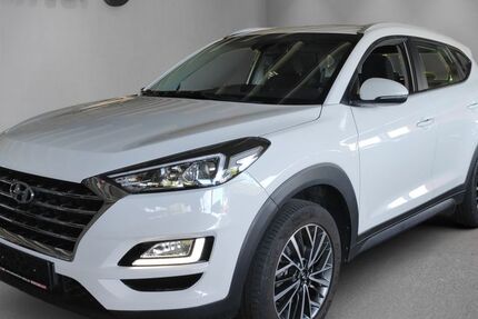 Hyundai TUCSON 54.400 km 17.490 € Pforzheim 75177