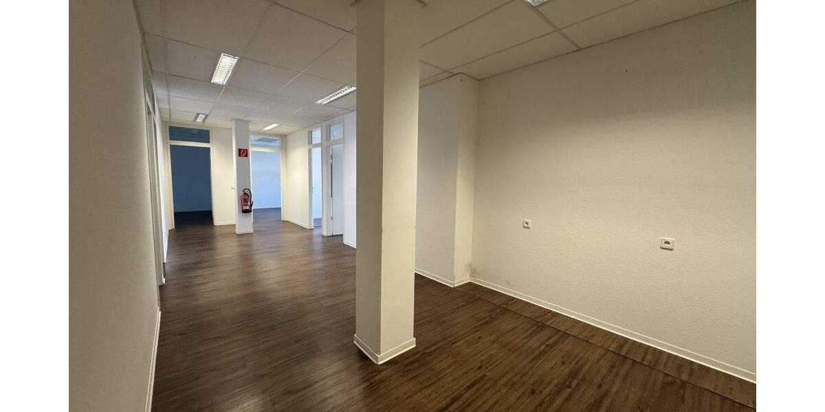 Gewerbeobjekt Karlsruhe - Innenstadt Kern Neureut - 3.703&euro; | Angebot:25682183