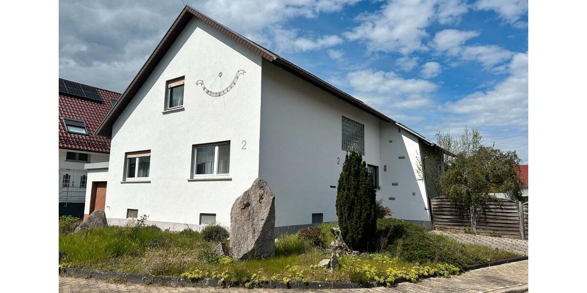 Einfamilienhaus Hambrücken - 6 Zimmer, 200 m&sup2;, 1.900&euro; | Angebot:26287822
