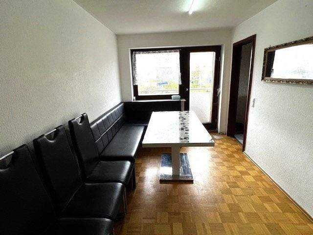 Etagenwohnung Pforzheim Nordstadt - 5 Zimmer, 137 m&sup2;, 325.000&euro; | Angebot:24859539