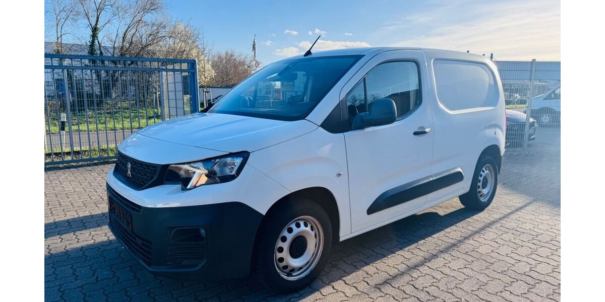 Peugeot Partner 122.000 km 8.999 &euro; Bornheim 76879