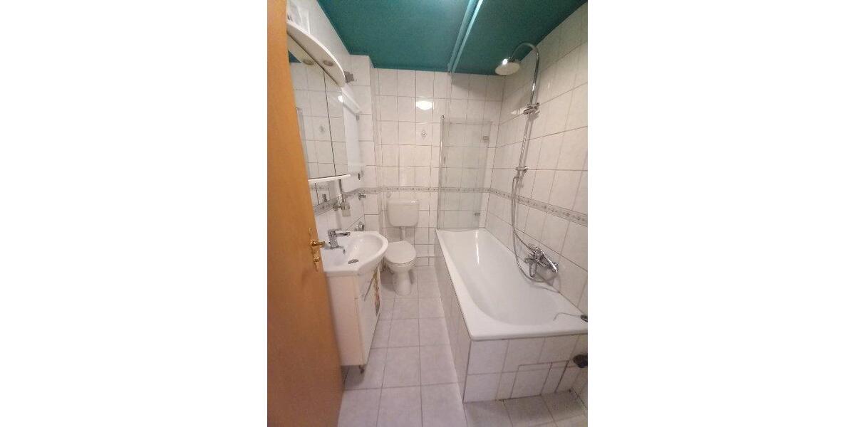 Dachgeschoßwohnung Bietigheim - 5 Zimmer, 68 m&sup2;, 190.000&euro; | Angebot:26957518
