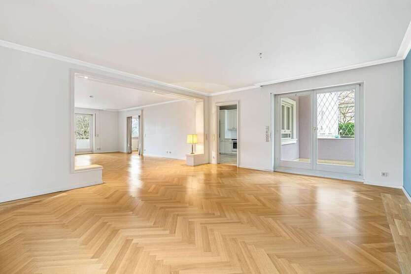 Wohnung zum Mieten in Baden-Baden 1.800 € 145 m²