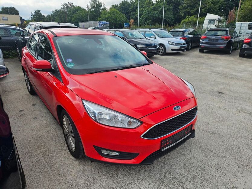 Ford Focus 163.000 km 3.800 € Bruchsal 76646