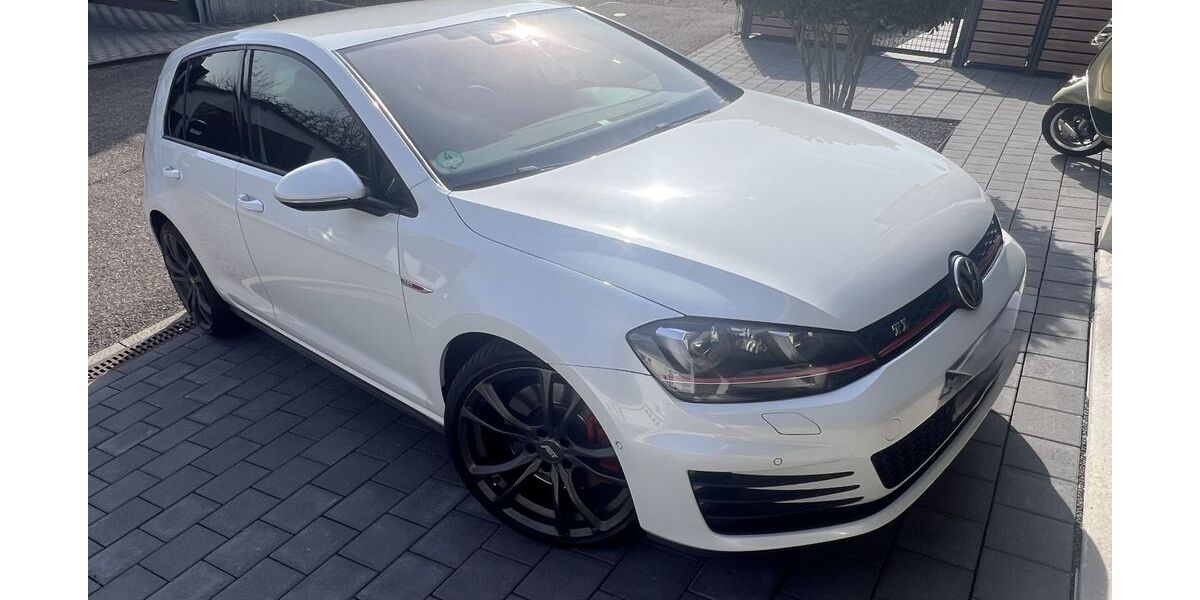 VW Golf 159.000 km 13.000 &euro; Ettlingen 76275