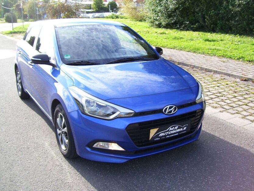 i20
