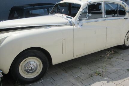 Jaguar Andere 999.999 km 7.900 € Niefern-Öschelbronn 75223