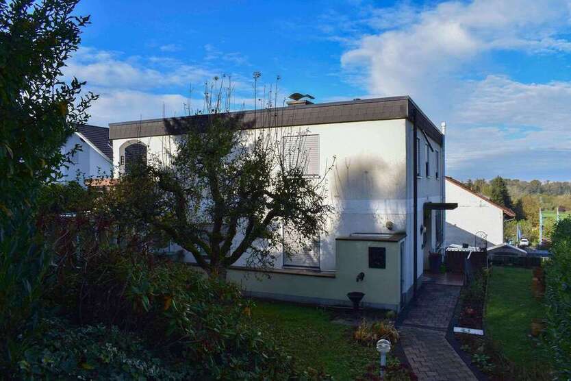 Haus zum Kaufen in Bruchsal 595.000 € 209.17 m²