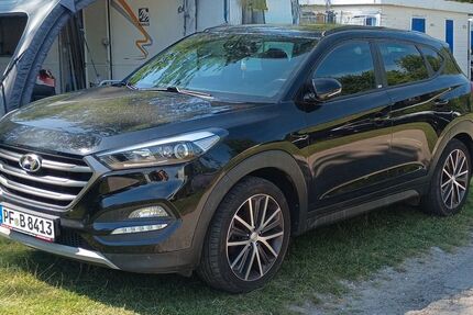 Hyundai TUCSON 95.000 km 15.249 € Niefern-Öschelbronn 75223