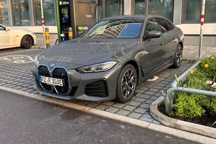 BMW i4 26.325 km 43.900 &euro; Karlsruhe 76137