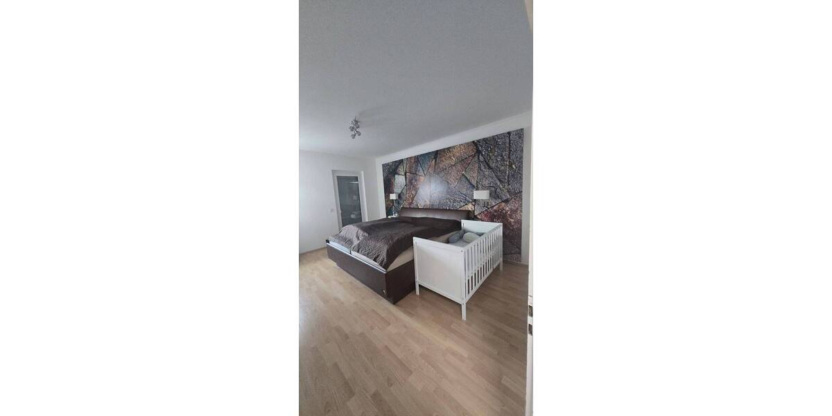 Etagenwohnung Pforzheim Oststadt - 4 Zimmer, 170 m&sup2;, 1.700&euro; | Angebot:23588934