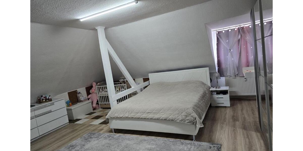 Dachgeschoßwohnung Pforzheim - 3 Zimmer, 95 m&sup2;, 189.000&euro; | Angebot:27120851