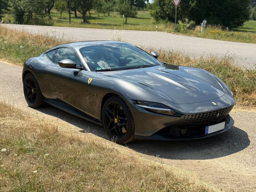 Ferrari Roma 5.800 km 219.000 € Ispringen 75228
