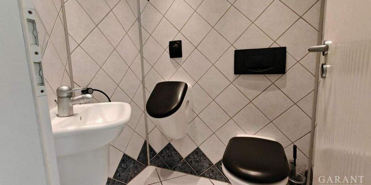 Einfamilienhaus Niefern Öschelbronn Niefern - 7 Zimmer, 239 m&sup2;, 630.000&euro; | Angebot:25778807