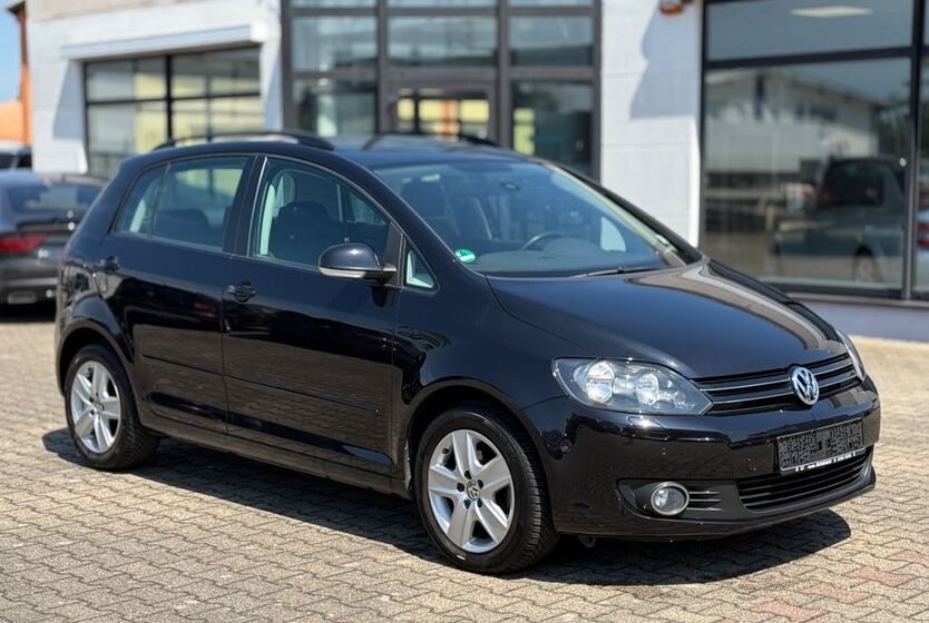 VW Golf 93.000 km 6.490 € Graben-Neudorf 76676