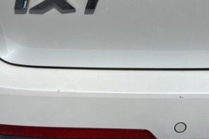 BMW iX1