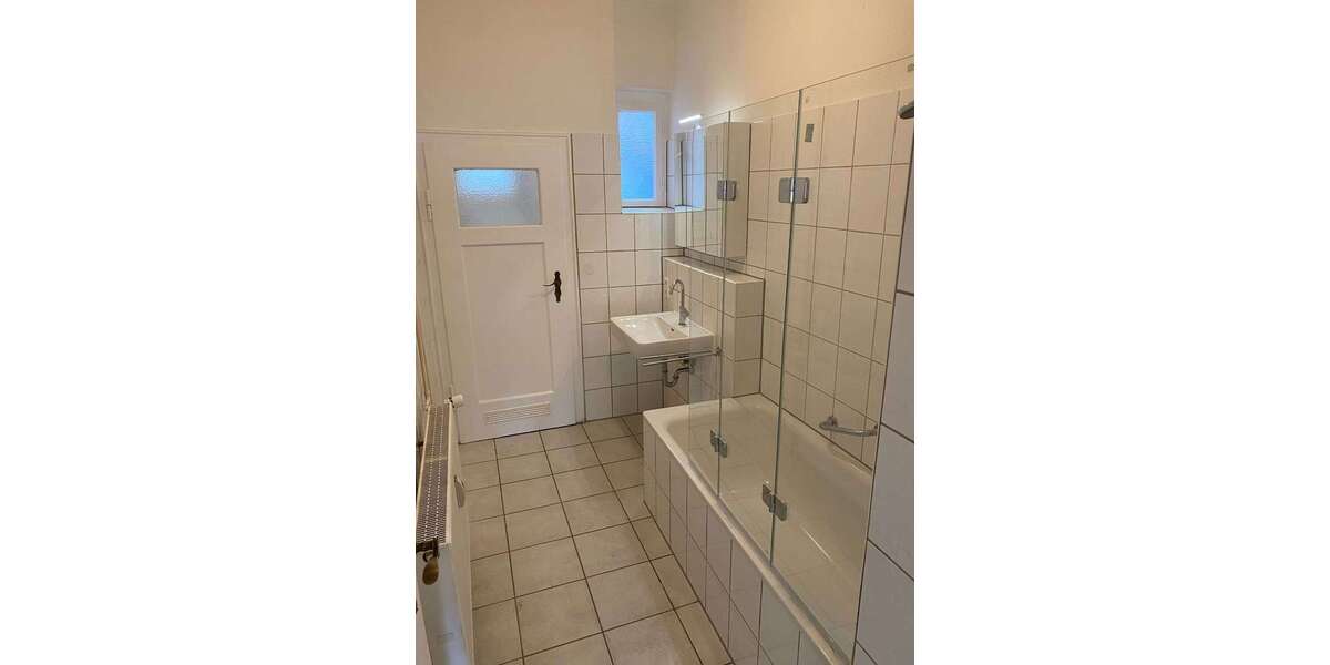 Etagenwohnung Pforzheim - 2 Zimmer, 60 m&sup2;, 600&euro; | Angebot:27162138