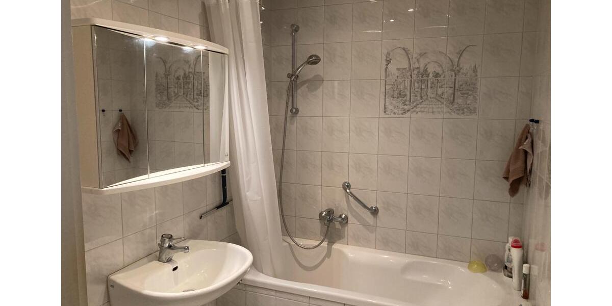 Wohnung Kurzzeitmiete März–April , KA-Durlach, Nähe Bahnhof 2 zimmer