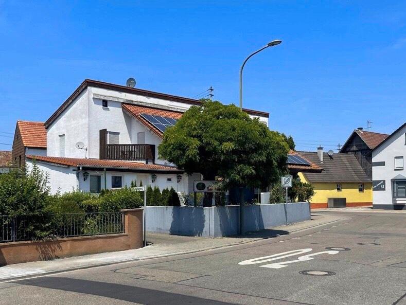 Großes Wohnhaus von privat 10 zimmer