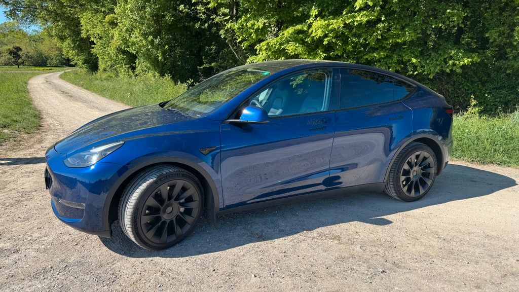Tesla Model Y 63.000 km 34.200 &euro; Au am Rhein 76474