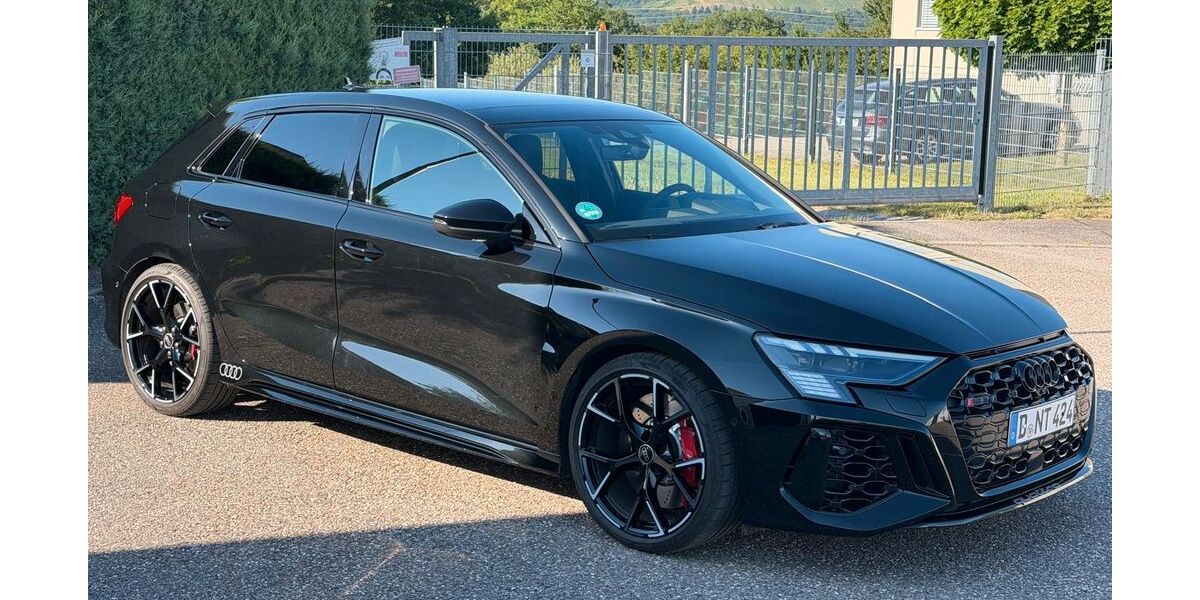 Audi RS3 75.462 km 57.950 &euro; Ölbronn-Dürrn 75248