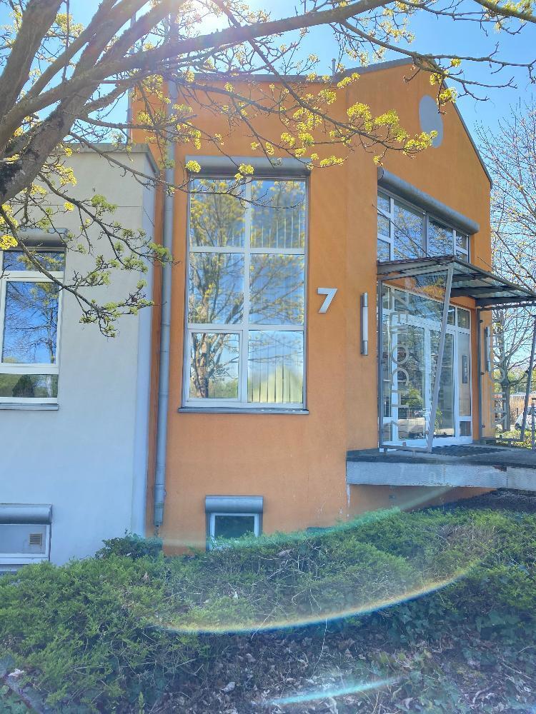 *** Repräsentatives Bürogebäude im TED in Bruchsal *** zimmer