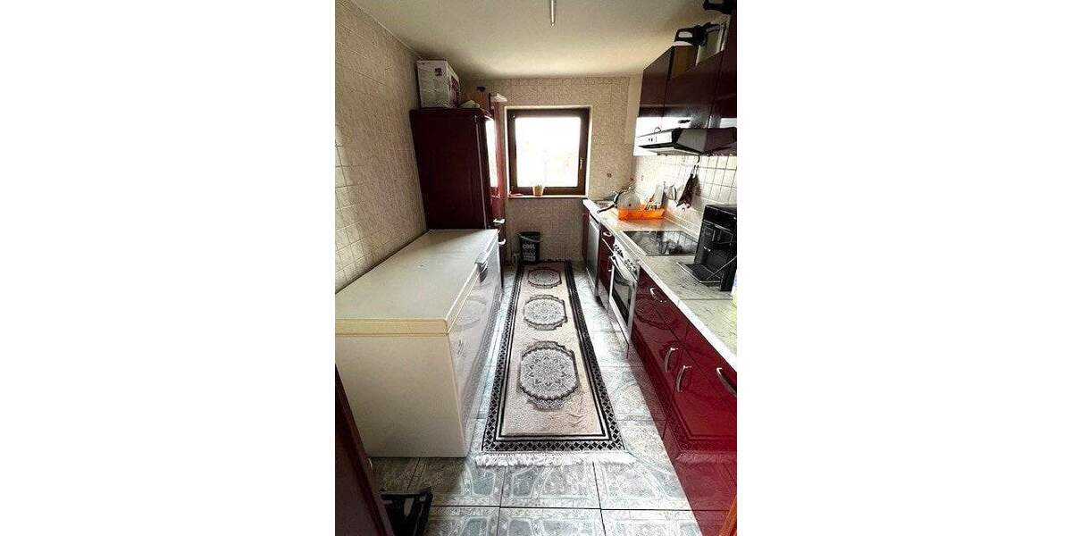 Etagenwohnung Pforzheim Nordstadt - 5 Zimmer, 137 m&sup2;, 325.000&euro; | Angebot:25880164
