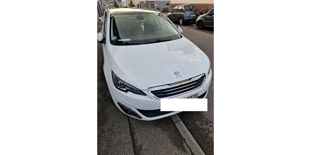 Peugeot 308 108.800 km 7.700 &euro; Kämpfelbach 75236