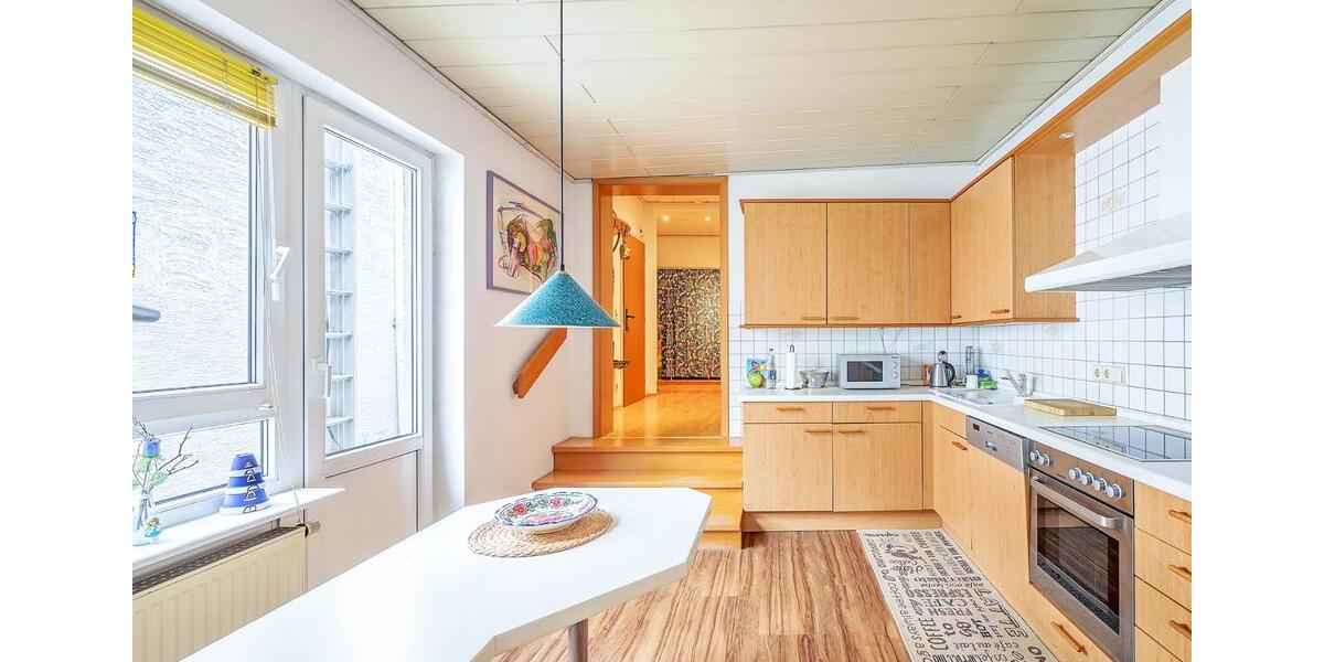 Einfamilienhaus Karlsruhe Rüppurr - 8 Zimmer, 184 m&sup2;, 650.000&euro; | Angebot:27132353