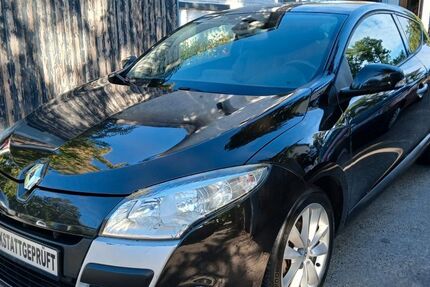 Renault Megane 221.200 km 2.999 € Karlsruhe 76131