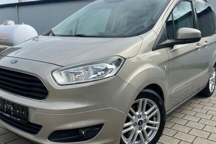 Ford Tourneo Courier 122.188 km 6.299 € pforzheim 75179