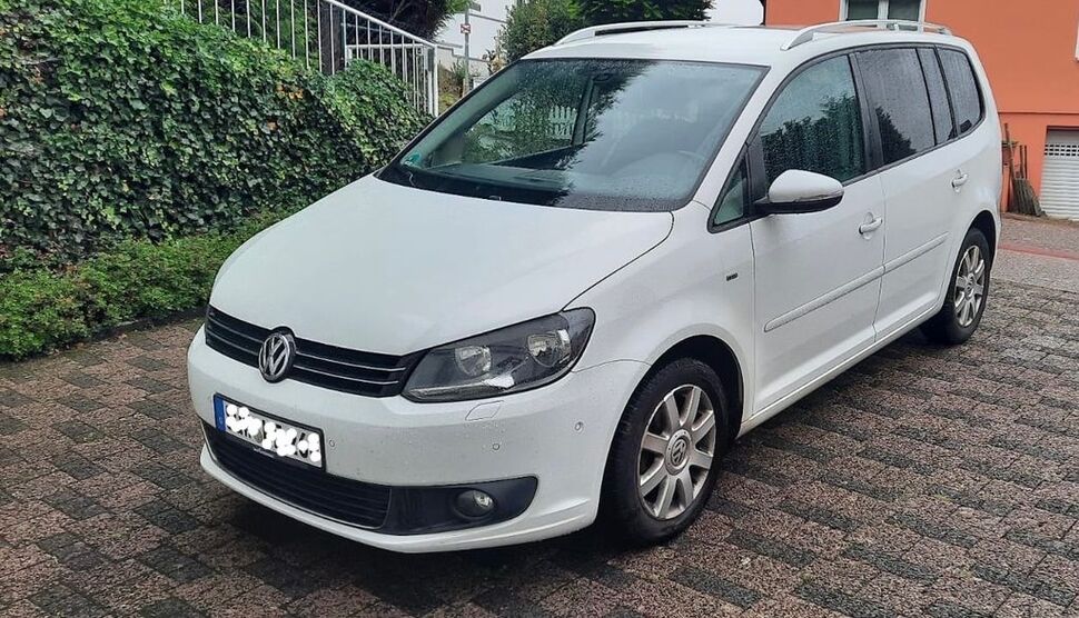 VW Touran 326.000 km 5.099 € Straubenhardt 75334