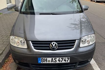 VW Touran 307.000 km 2.700 € Rastatt 76437