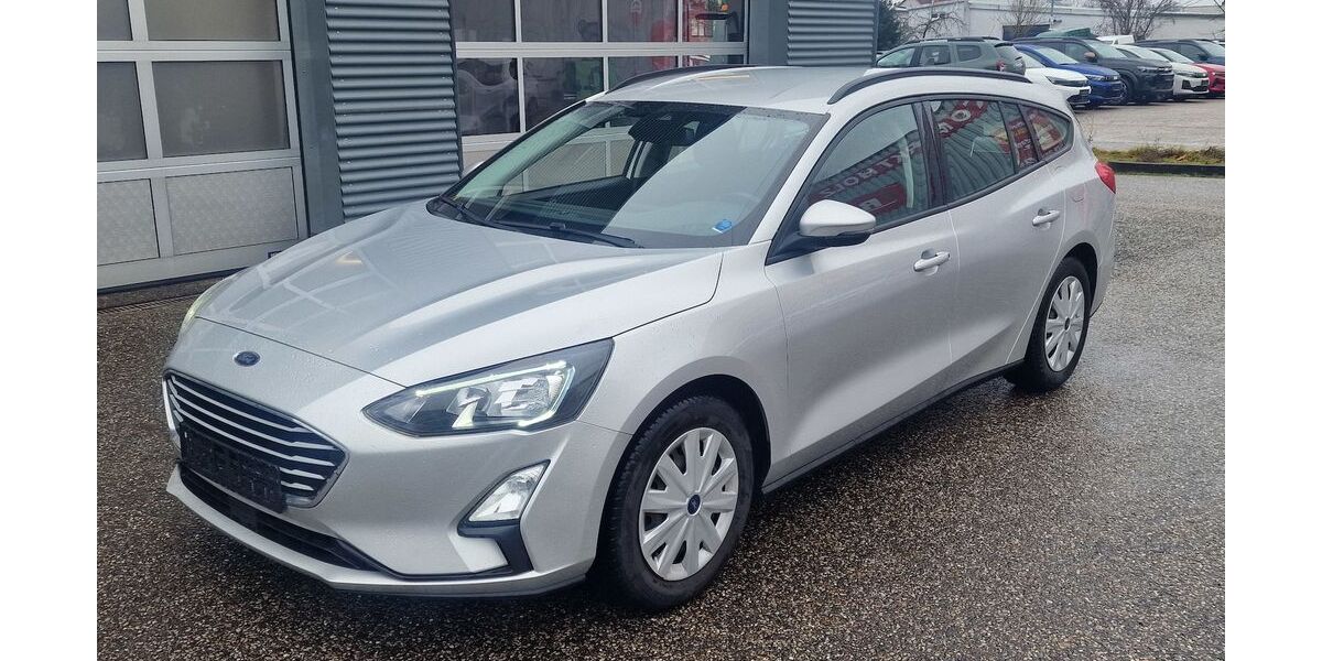 Ford Focus 52.000 km 14.799 &euro; Landau 76829