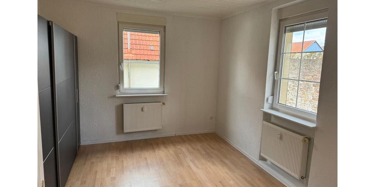 Erdgeschoßwohnung Ubstadt-Weiher Weiher - 1 Zimmer, 65 m&sup2;, 1.200&euro; | Angebot:25285042