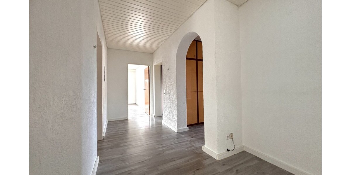 Rohdiamant: 4-Zimmerwohnung mit Balkon - Etagenwohnung Durmersheim | Angebot:26748766